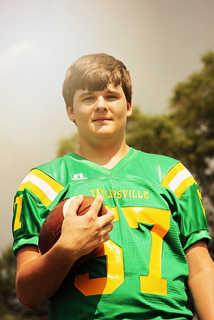 篮球湖人官方更新球员合同细节